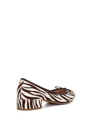 Animal Rjava - Dune London Amazing plisiran Pearl pentlja čevlji s plosko peto/brez pete čevlji - Slika 4 iz 6