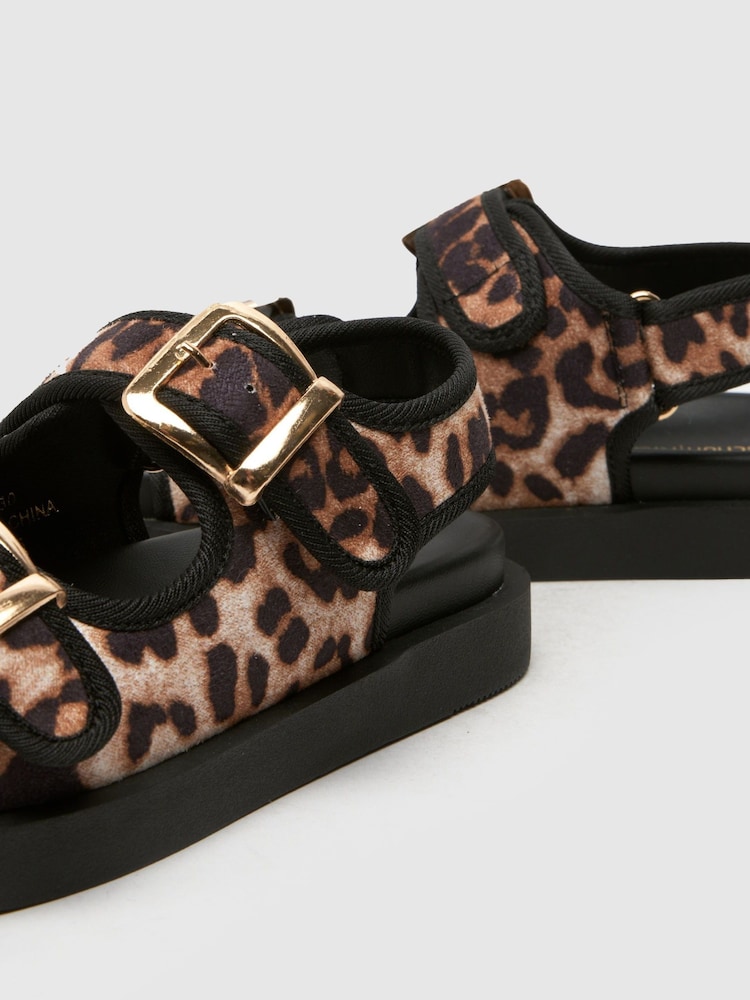 Schuh Tabs Buckle Brown Sandals - Image 4 of 4