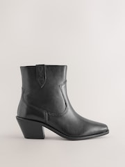 Usnje črne barve - Kavbojski gležnjarji s široko peto Forever Comfort® - Slika 1 iz 5