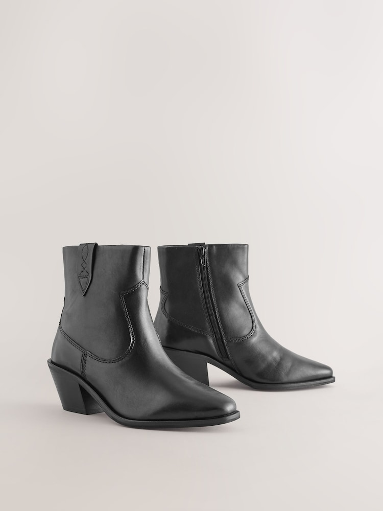 Usnje črne barve - Kavbojski gležnjarji s široko peto Forever Comfort® - Slika 2 iz 5