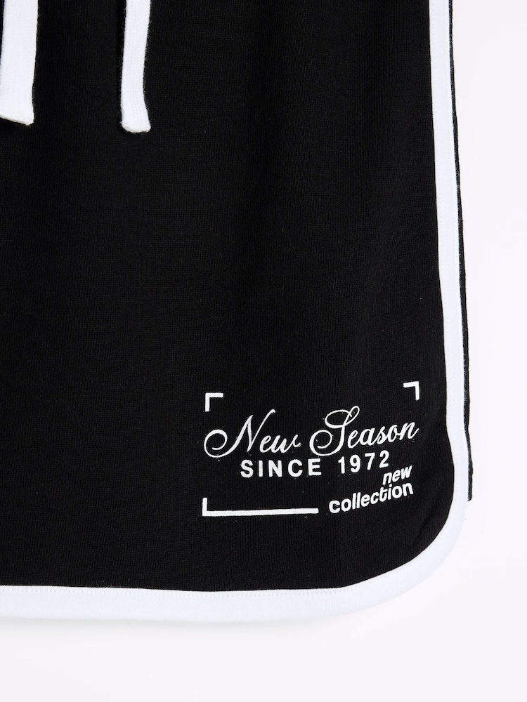 River Island Green Girls Runner 100% Cotton Skirts 2 Pack - Image 4 of 4 River Island Green Girls Runner 100% Cotton Skirts 2 Pack - Image 4 of 4