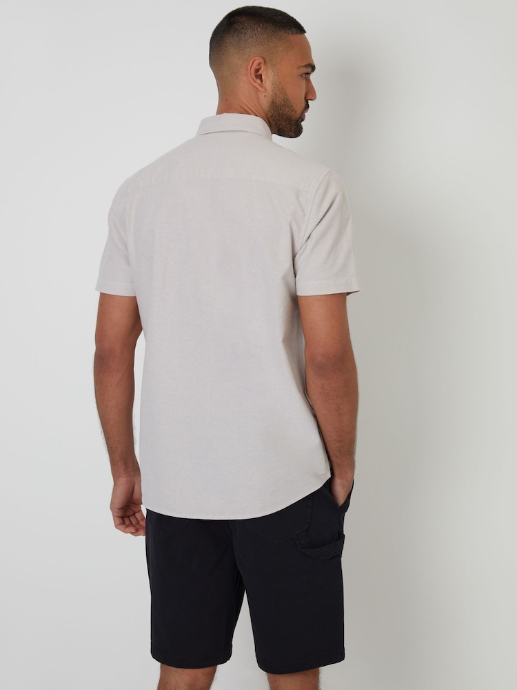 Threadbare Natural Oxford Short Sleeve Shirt - Image 2 of 4 Threadbare Natural Oxford Short Sleeve Shirt - Image 2 of 4