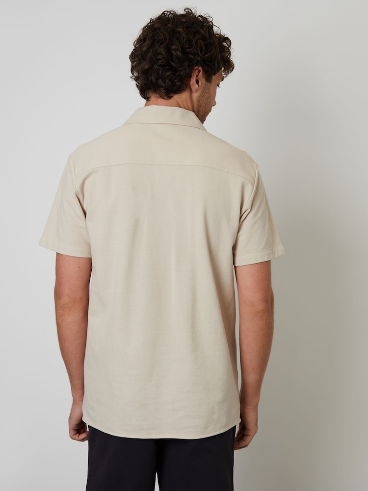 Threadbare Natural Jersey Pique Revere Collar Short Sleeve 100% Cotton Shirt - Image 2 of 4