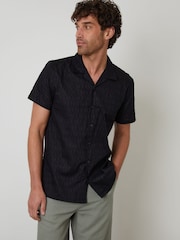 Черный - Threadbare 100% Cotton Textured Revere Collar Short Sleeve Shirt - Изображение 1 из 4