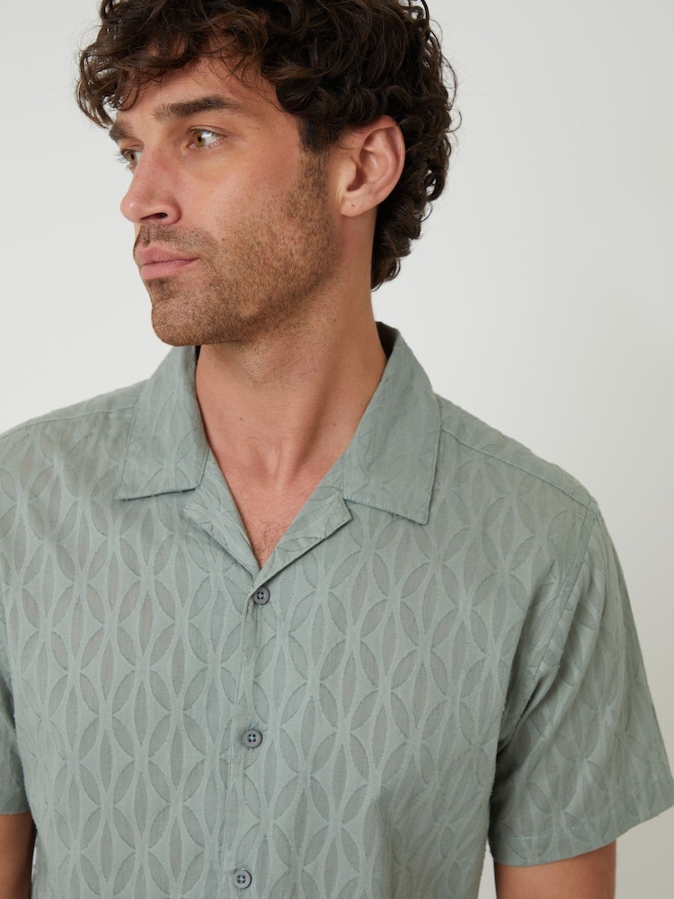 Threadbare Green 100% Cotton Textured Revere Collar Short Sleeve Shirt - Image 4 of 4