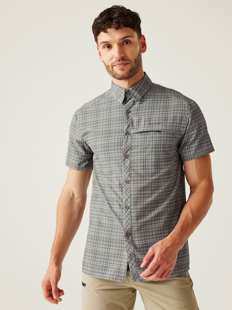 Regatta Grey Mens Travel Packaway Short Sleeve Shirt - Image 1 of 7