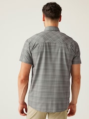 Regatta Grey Mens Travel Packaway Short Sleeve Shirt - Image 2 of 7