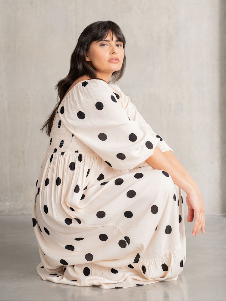 Seraphine Cream Maternity Maxi Dress - Image 5 of 5