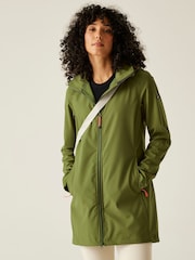 Regatta Green Womens Carisbrooke Softshell Jacket - Image 1 of 8