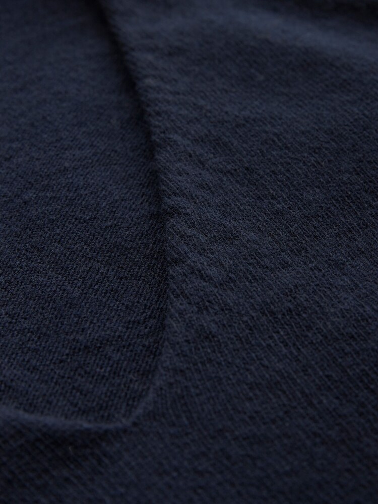 Celtic & Co.. Blå Geelong Slouch V-hals Genser - Bilde 6 av 6