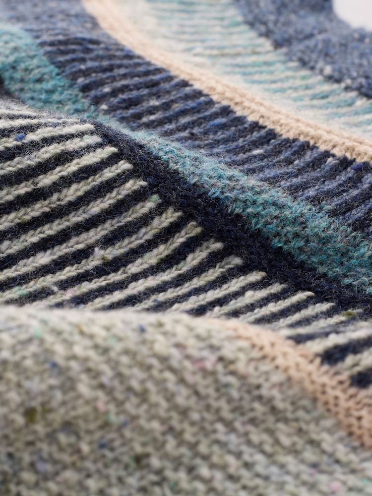 Celtic & Co. Green Statement Donegal Jumper - Image 6 of 7