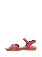 Vermelho - Celtic & Co.. Sandalsrasteiras com tiras múltiplas e bico aberto - Imagem 2 de 6