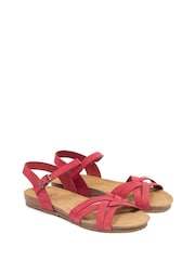 Vermelho - Celtic & Co.. Sandalsrasteiras com tiras múltiplas e bico aberto - Imagem 4 de 6