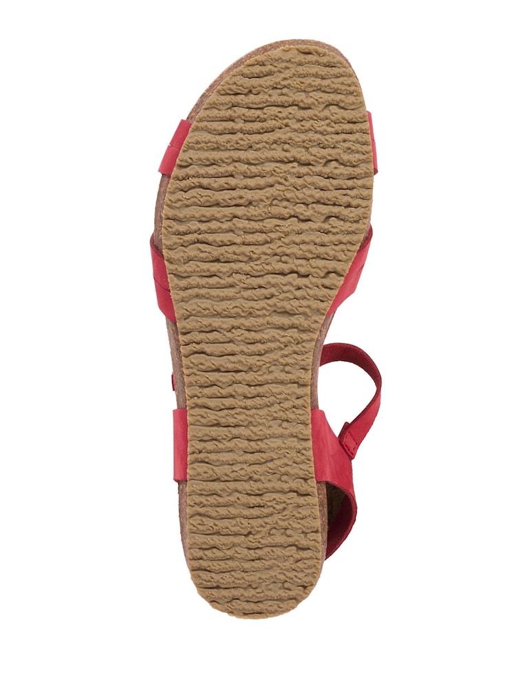 Vermelho - Celtic & Co.. Sandalsrasteiras com tiras múltiplas e bico aberto - Imagem 6 de 6