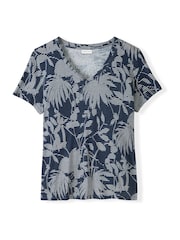 Celtic & Co. V-Neck Linen Blend T-Shirt - Image 5 of 5