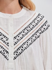Ro&Zo White Embroidered Yoke Blouse - Image 5 of 5