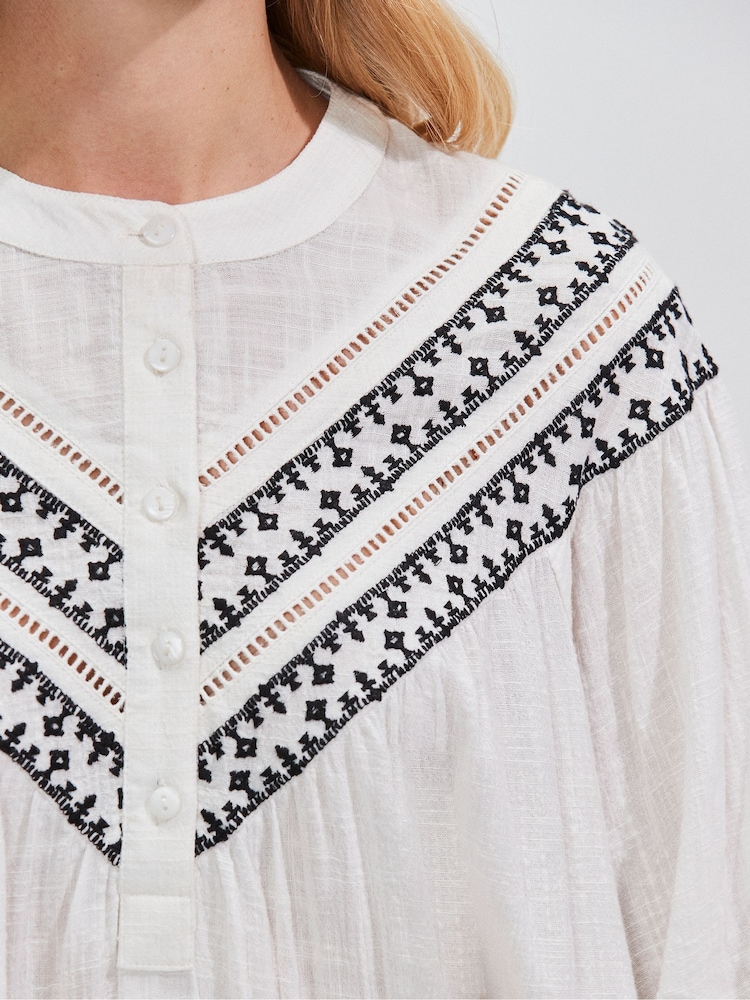Ro&Zo White Embroidered Yoke Blouse - Image 5 of 5