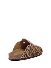 Celtic & Co. Stud Strap Clogs - Image 3 of 6