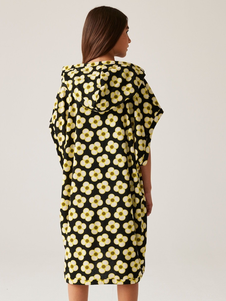 Regatta Black Orla Kiely Girls Towel Robe - Image 2 of 7