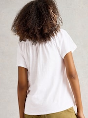 Top de algodón 100% con muesca en el cuello Luella de White Stuff - Imagen 3 de 6