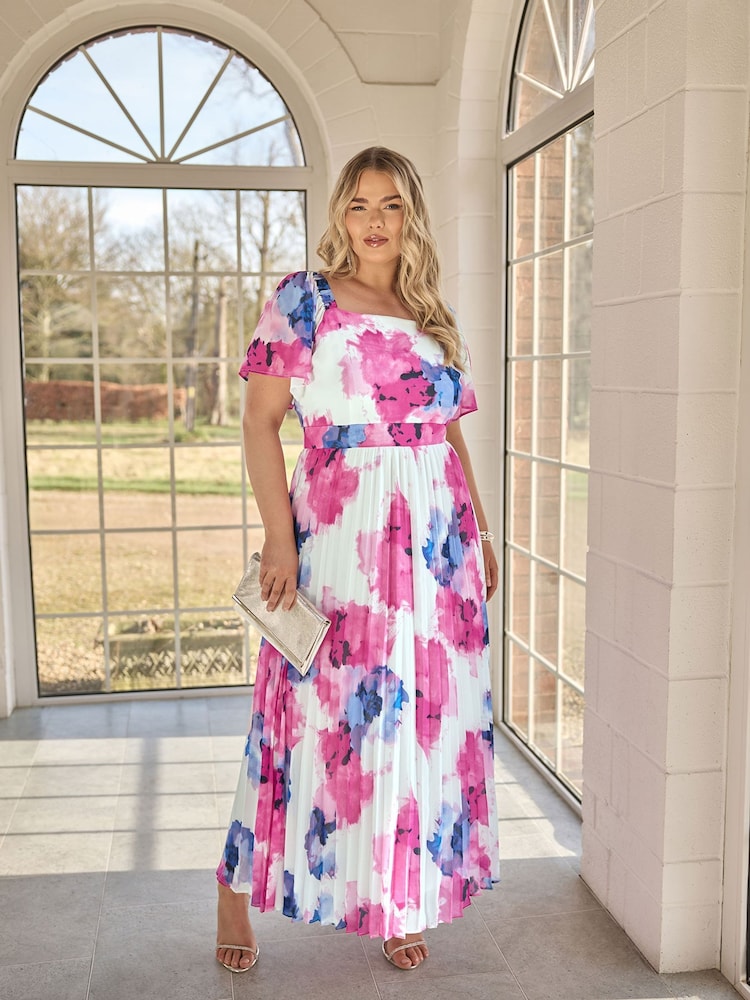 Yours Curve London Abstract Square Neck Pleat Maxi Dress - Bild 1 von 6 Yours Curve London Abstract Square Neck Pleat Maxi Dress - Bild 1 von 6
