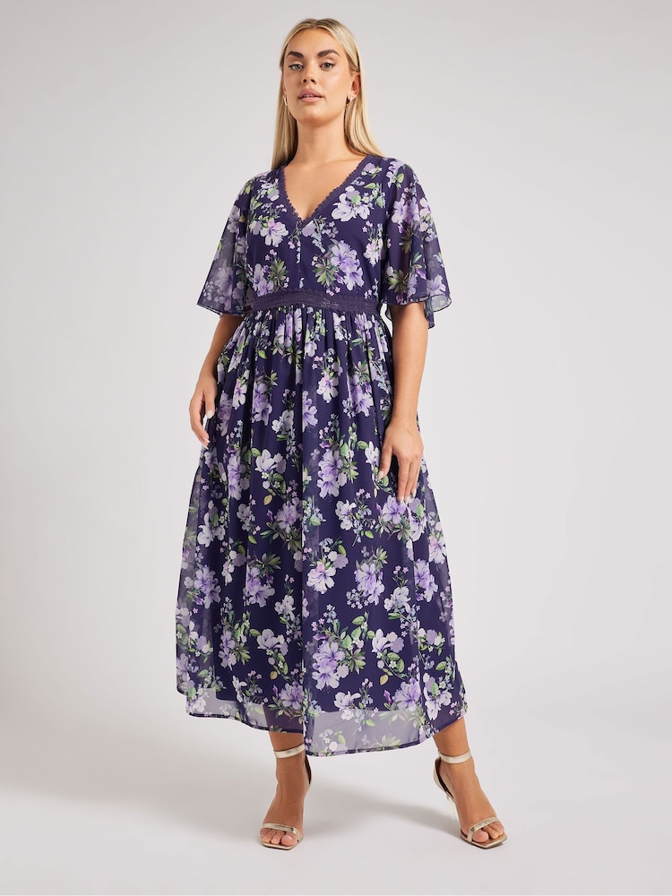 Yours Curve London V-Neck Crochet Detail Dress - Imagen 2 de 6 Yours Curve London V-Neck Crochet Detail Dress - Imagen 2 de 6