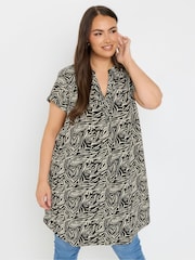 Yours Curve Black Pleat Front Detail Tunic Dress - Image 5 of 9