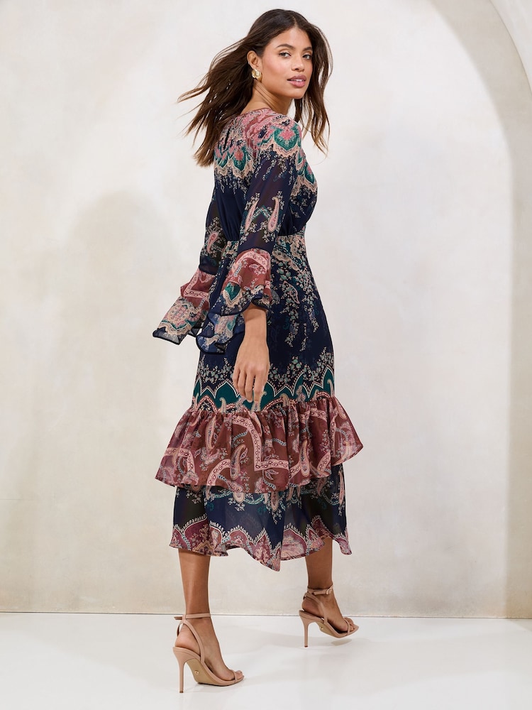 Lipsy – Placement – bedrucktes Midikleid mit Trompetenärmeln und Rüschendetail - Bild 4 von 4