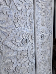 Kirei Home White Hand Carved Mango Wood Wardrobe - Image 6 of 6