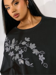 Yours Curve Black Sequin Relaxed 100% Cotton T-Shirt - Image 4 of 9