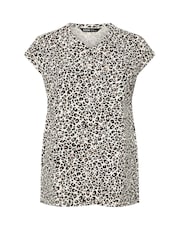 Yours Curve Nude Stud Pocket 100% Cotton T-Shirt - Image 5 of 5
