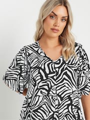 Yours Curve White Zebra Print Pleat Front T-Shirt - Image 4 of 4
