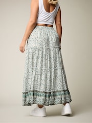 Yours Curve Green Tiered Boho Skirt - Image 6 of 10