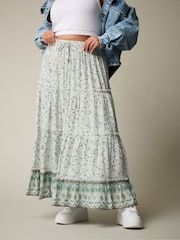 Yours Curve Green Tiered Boho Skirt - Image 9 of 10