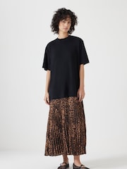 Hush Animal Esme Short Sleeve Pleated Midi Dress - Image 5 of 6