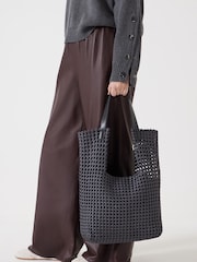 رمادي - Hush Satin Weave Tote Bag - صورة 5 من 7