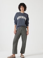 رمادي - Hush 100% Cotton Weekending Graphic Sweatshirt - صورة 2 من 5
