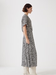 Hush Animal Printed Short Sleeve Midi Shirt Dress - Image 4 of 5