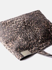 Mint Velvet Brown Leopard Print Denim Tote Bag - Image 4 of 5