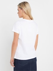 M&Co Petite Crew Neck T-Shirt - Imagen 3 de 5