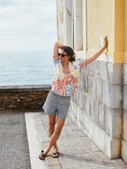 Black/White Pull On Gingham Shorts - Image 3 of 6