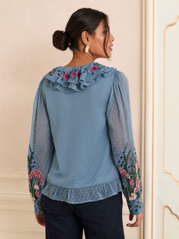 Love & Roses – langärmlige Bluse mit Rüschenkragen - Bild 4 von 4 Love & Roses – langärmlige Bluse mit Rüschenkragen - Bild 4 von 4