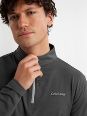 Calvin Klein Golf Newport Quarter Zip Sweatshirt - Image 3 of 9