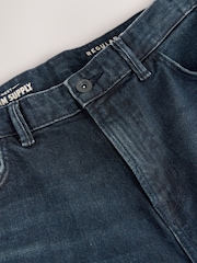 Inktblauw - Standaard toelopende pasvorm - Authentieke stretchy denim jeans - Afbeelding 19 van 20