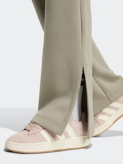 Plateado - Pantalones acampanados Soft Lux ALL SZN de adidas - Imagen 4 de 6