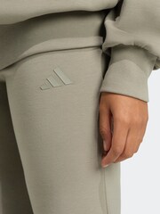 Plateado - Pantalones acampanados Soft Lux ALL SZN de adidas - Imagen 5 de 6