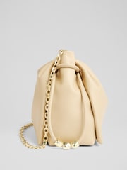 Bolsa transversal LK Bennett Kendra Amber com contas de couro - Imagem 2 de 4