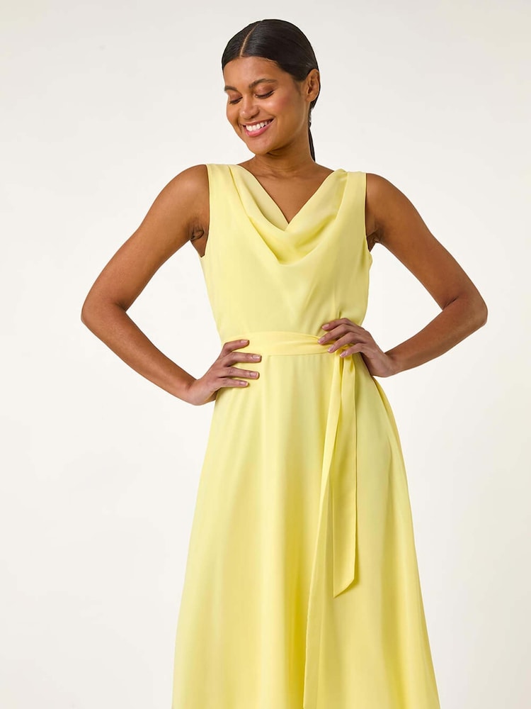 Gelb - Roman Geblümtes Kleid mit Wasserfallausschnitt - Bild 2 von 5 Gelb - Roman Geblümtes Kleid mit Wasserfallausschnitt - Bild 2 von 5