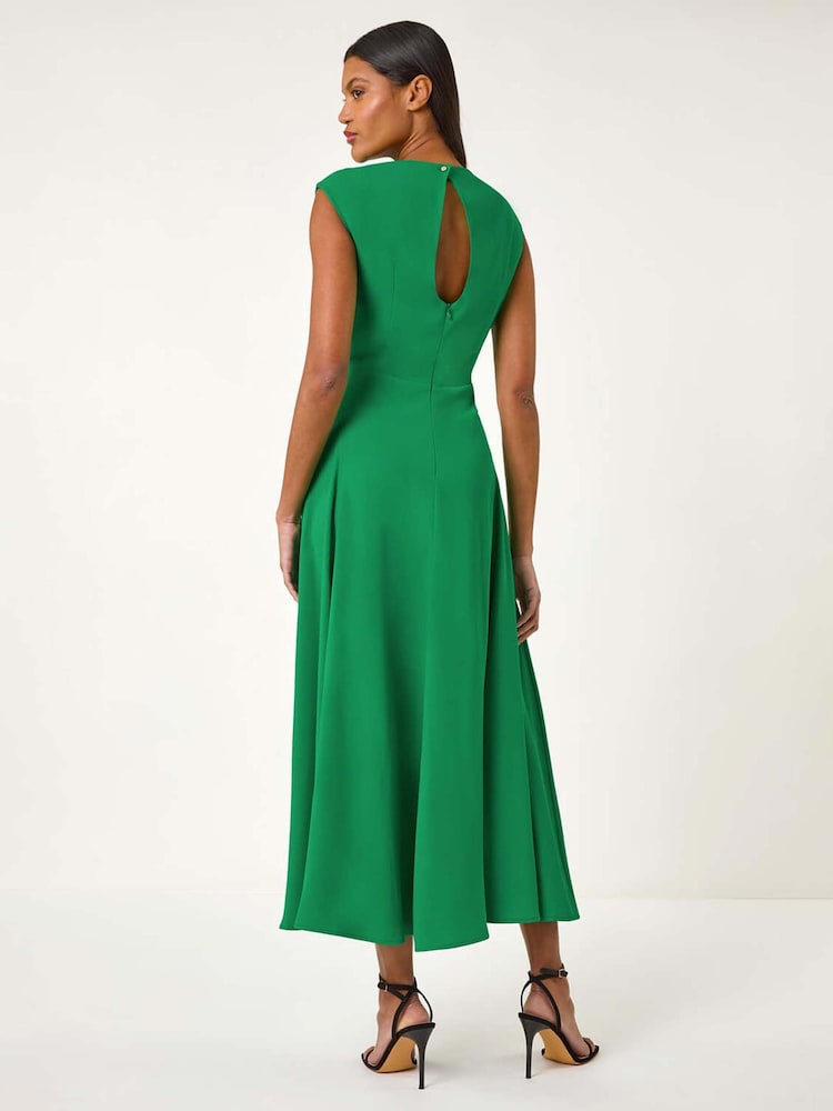 Verde - Roman Alto Neck Pleated Midi Dress - Imagen 2 de 5 Verde - Roman Alto Neck Pleated Midi Dress - Imagen 2 de 5