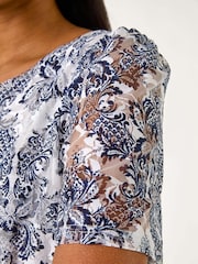 Top de encaje elástico con estampado de Roman - Imagen 5 de 5